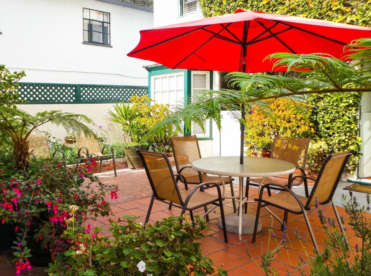 Carmel Fireplace Inn Екстер'єр фото