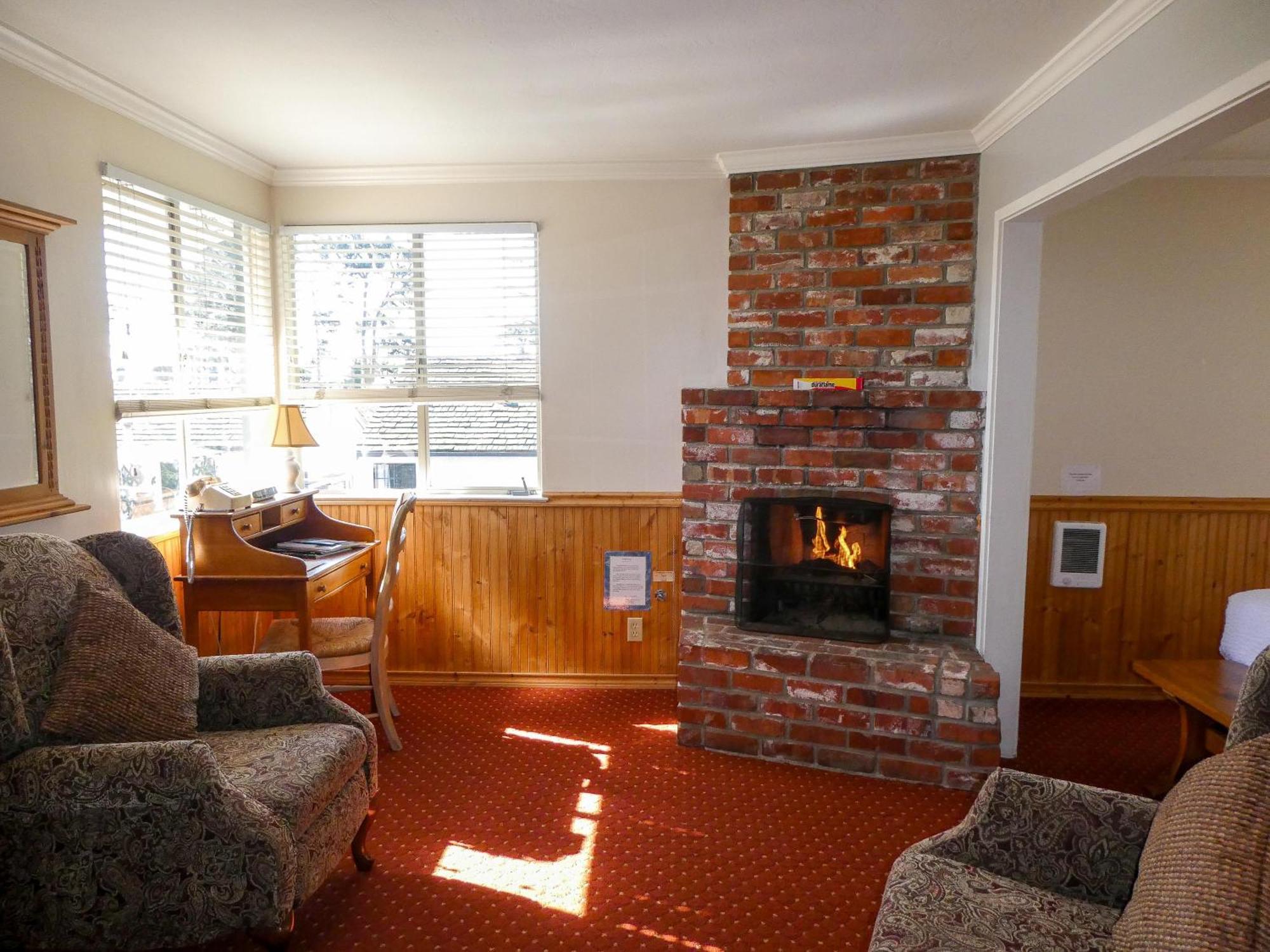 Carmel Fireplace Inn Номер фото