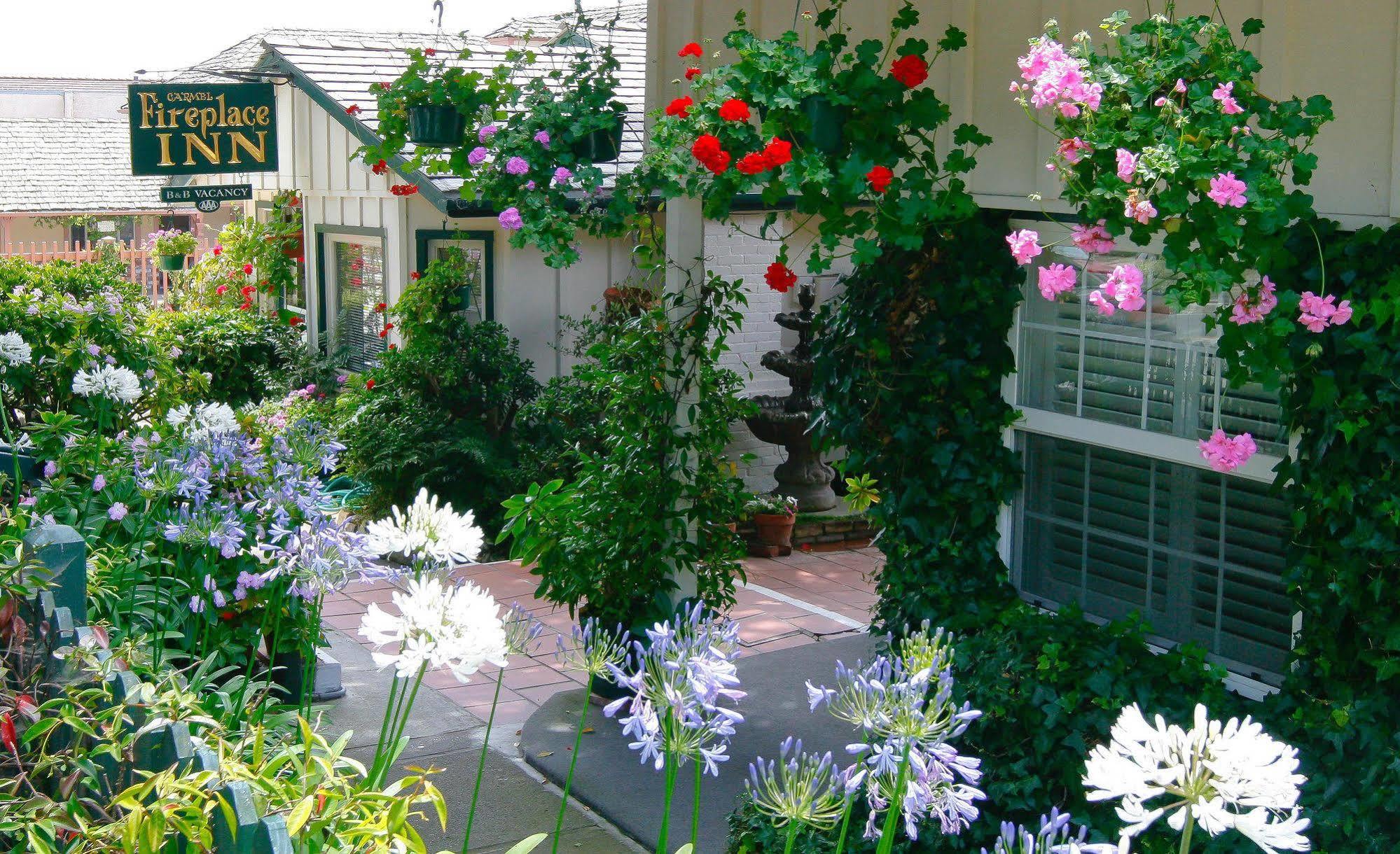 Carmel Fireplace Inn Екстер'єр фото